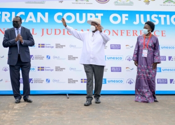 Chief Justice Alfons Owiny Dollo, President Museveni and First Deputy Prime Minister Rebecca Kadaga (PHOTO/Courtesy).