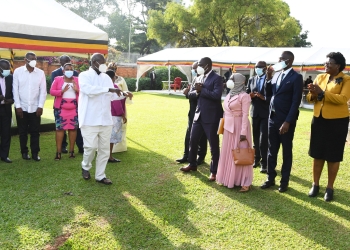 President Museveni met and directed KCCA leaders on city markets