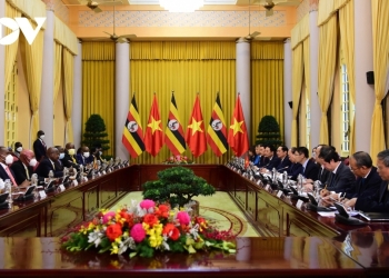 Vietnam and Uganda hold talks in Hanoi