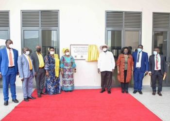President Museveni with other officials at the commissioning of phase one of the Mpondwe-Lhubiriha border market and Mpondwe One Stop Border Post (OSBP) in Kasese district yesterday. PHOTO/PPU
