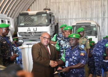 Ambassador Souef, made the remarks when he presented medals and certificates to a contingent of 160 Uganda Police Force personnel who have completed their tour of duty in Somalia.