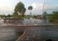 Due to severe flooding at Katonga threatening traffic flow and following advice from Police Uganda, UNRa has urged motorists from Kampala to Masaka to DIVERT & use Mpigi—Kanoni—Maddu—Ssembabule—Masaka, & vice versa for those from Masaka—K’la as we allow water levels to subside (PHOTO/Courtesy).