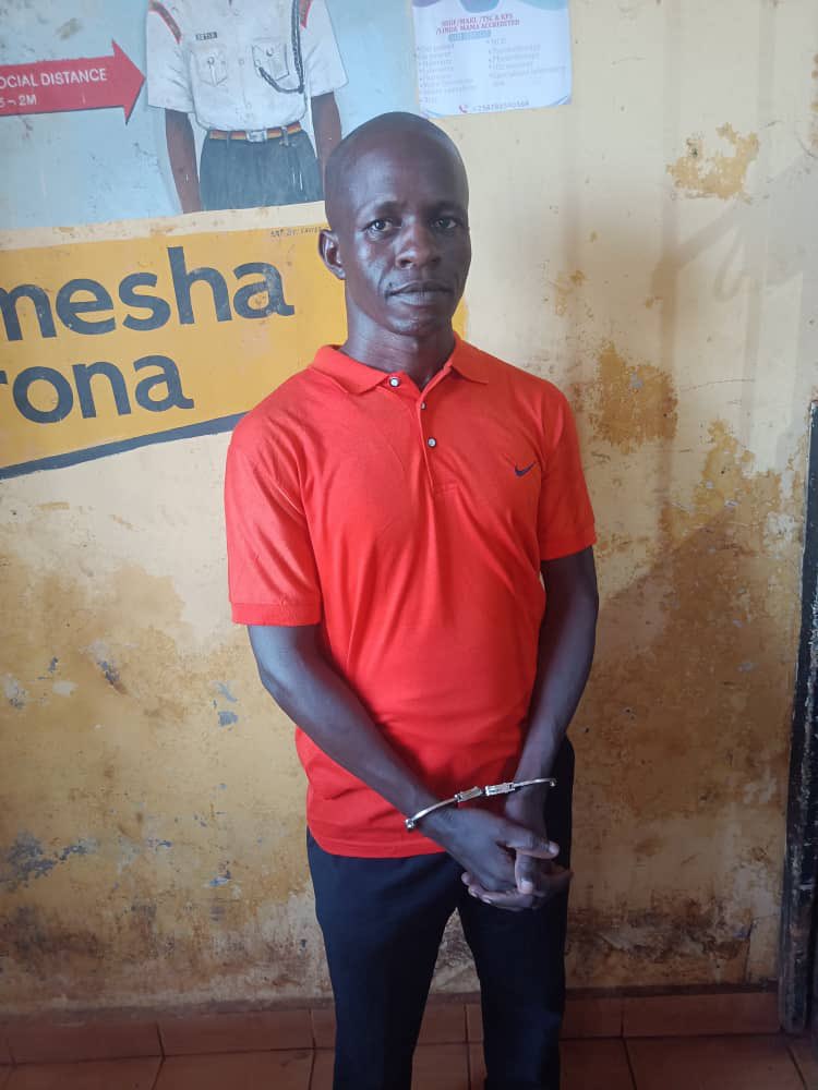 Patrick Onyango, the Kampala Metropolitan Police Spokesperson, said police deployed a covert and overt team that netted Wabwire on Sunday morning at around 7:00 am at Customs by a joint team commanded by the DPC Busia Didas Byaruhanga