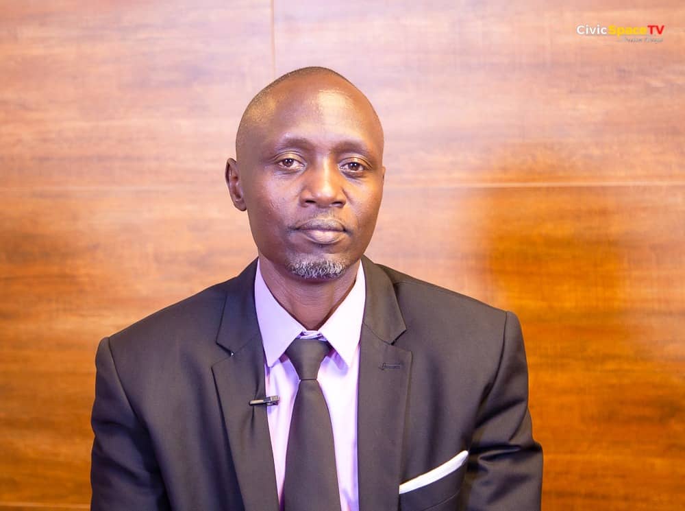 a multi-media journalist working with Salt Media.