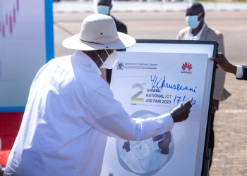 President Yoweri Kaguta Museveni launching the 2nd National ICT job fair at Kololo Airstrip.(Courtesy photo)