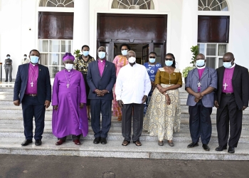 President Yoweri Kaguta Museveni in a group photo with Church Of Uganda Bishops from Great Rwenzori Region after a meeting at the State House Entebbe on the 28th March 2024. Photo by PPU/Tony Rujuta.