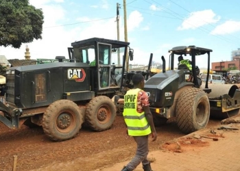 SFC Engineers at work along Rashid Khamis Road.