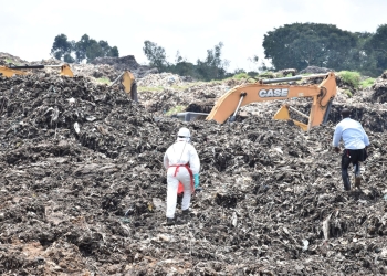 Rescue team at Kiteezi landfill (courtesy photo)