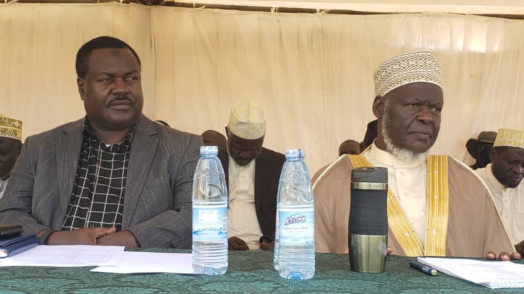 Mufti Sheikh Ramadan Mubaje (Right) at the event. 