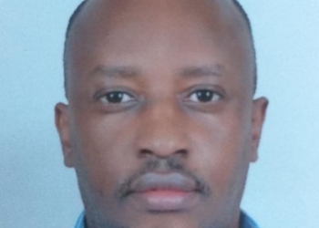 Mr Kasasira was driving to the capital, Kampala, with his family when the accident occurred in Lyantonde district.
