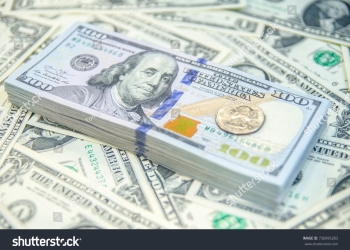 Uganda's economy gets a significant boost as remittances from its diaspora hit $1.42 billion (5.1 trillion shillings). Explore the growth, key sectors, and efforts to maximize these crucial inflows.