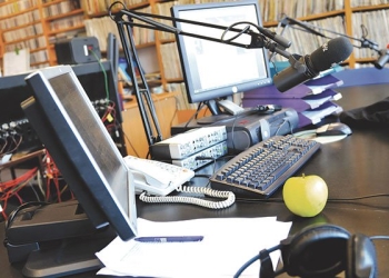 UCC shuts down Mawokota FM in Mpigi District for illegal broadcasting.