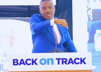 Lord Mayor Erias Lukwago addressing the gathering at Sam Njuba memorial lecture on Thursday.