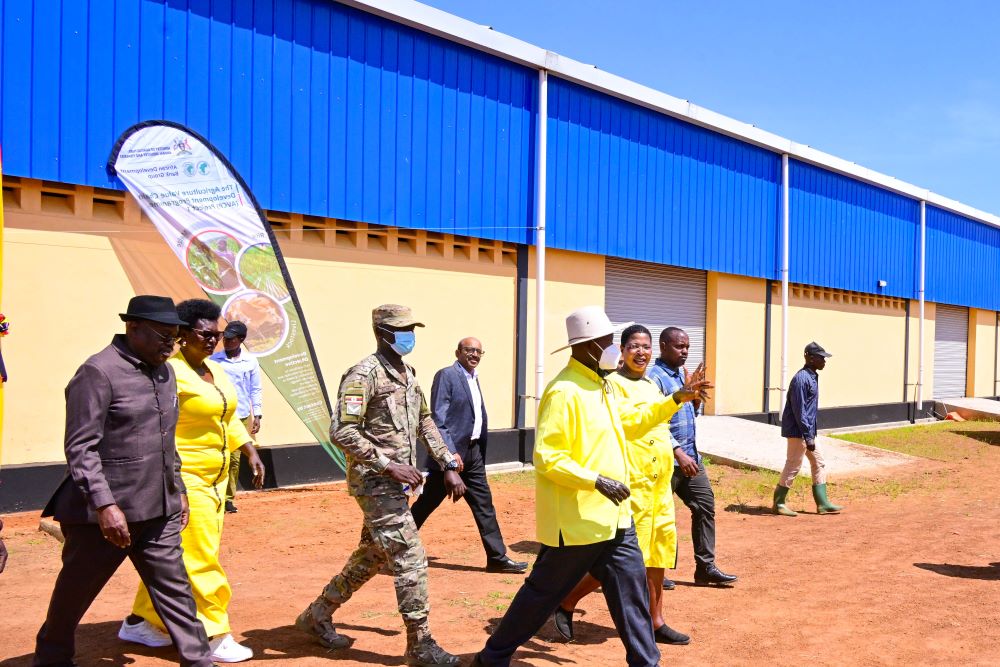 President Musevni chats with Speaker Anita Among after commissioning Acomai irrigation scheme in Bukedea district on Wednesday. PPU Photo